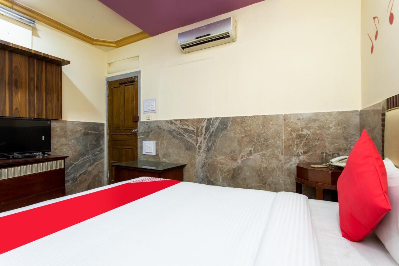 Oyo 24196 Hotel Shreenath Palace Ujjain Extérieur photo